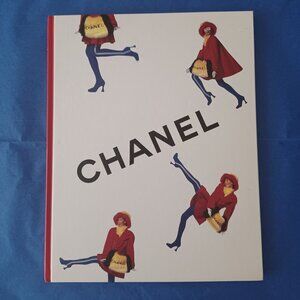 CHANEL Boutique Catalog Book Autumn 1994-1995  Brandi Quinones Karl Lagerfeld